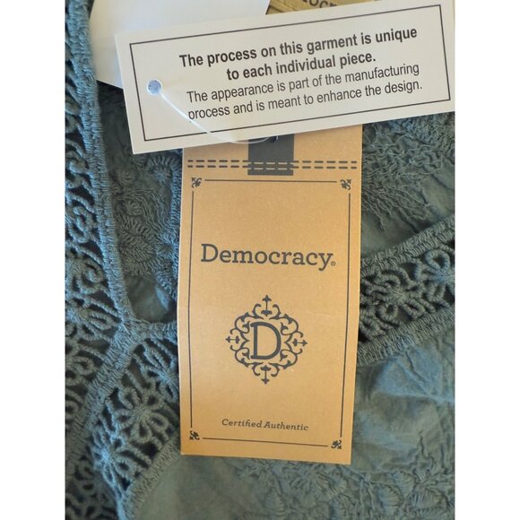 Democracy NWT Dusty Blue Cotton Embroidered Sz M Cottage Blouse Crocheted Lace - Picture 11 of 15